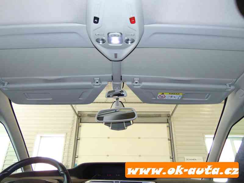 Citroën Grand C4 Picasso 1.6 HDI SHINE 96 kW 7MÍST 2019 - foto 16