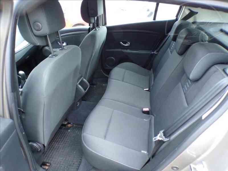 Renault Megane 1,6 16V DIGI.KLIMA,1.MAJITEL - foto 8