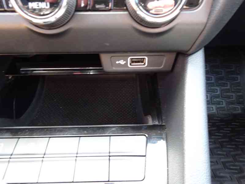 Škoda Octavia 2.0 TDI r.v.2018 (110 kw) Koupeno ČR - foto 11