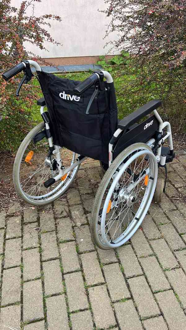 skládací invalidní vozík Drive - foto 2