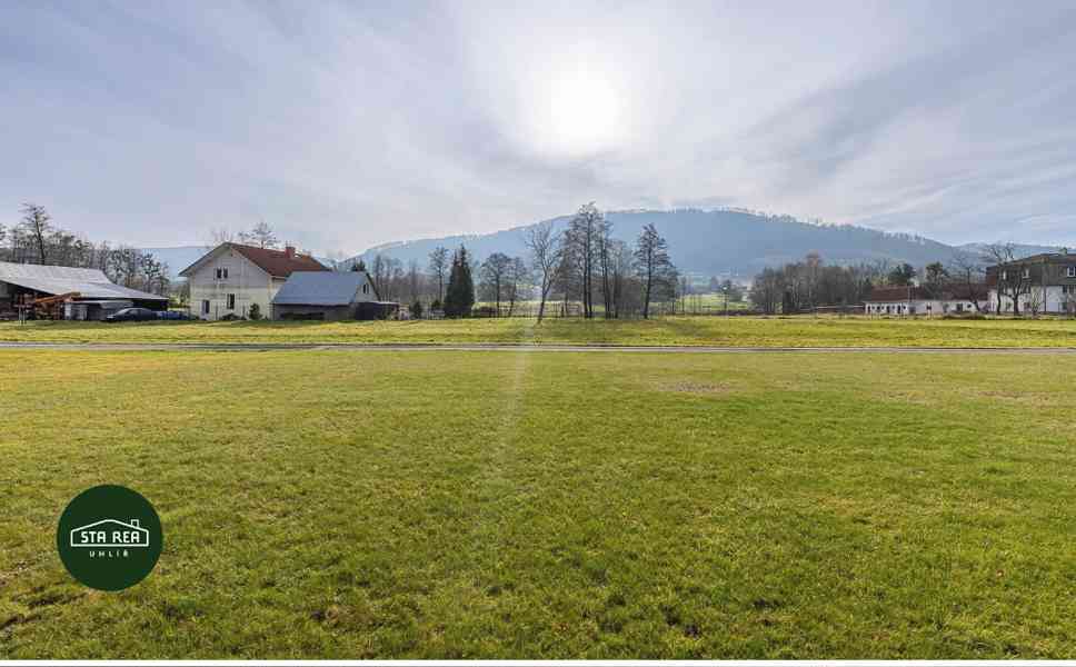 Prodej stavebního pozemku 1771 m² - foto 2