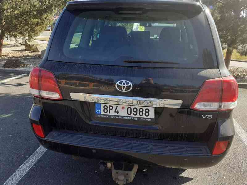 Toyota Land Cruiser L200 V8 - foto 3