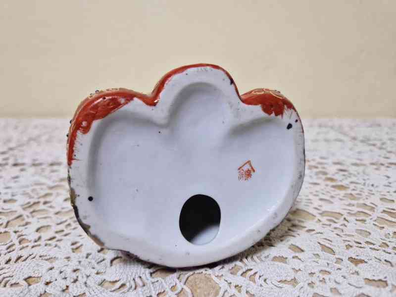 Krásná bohatě zdobená soška Budha Satsuma Japonsko - foto 6