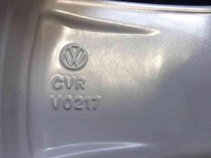 nove VW Polo nova zimna sada kol 185/65R15 - foto 8