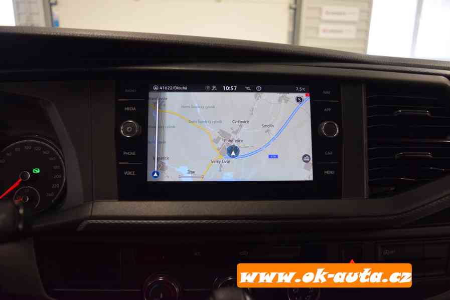 Volkswagen Transporter 2.0 TDI COMFORT DSG LONG 5 MÍST 2022  - foto 18