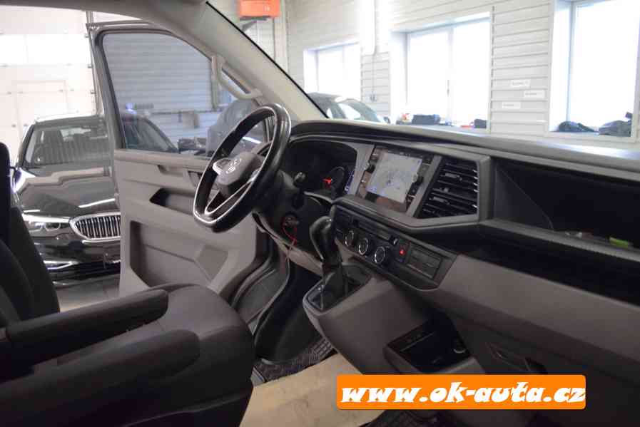 Volkswagen Transporter 2.0 TDI COMFORT DSG LONG 5 MÍST 2022  - foto 16
