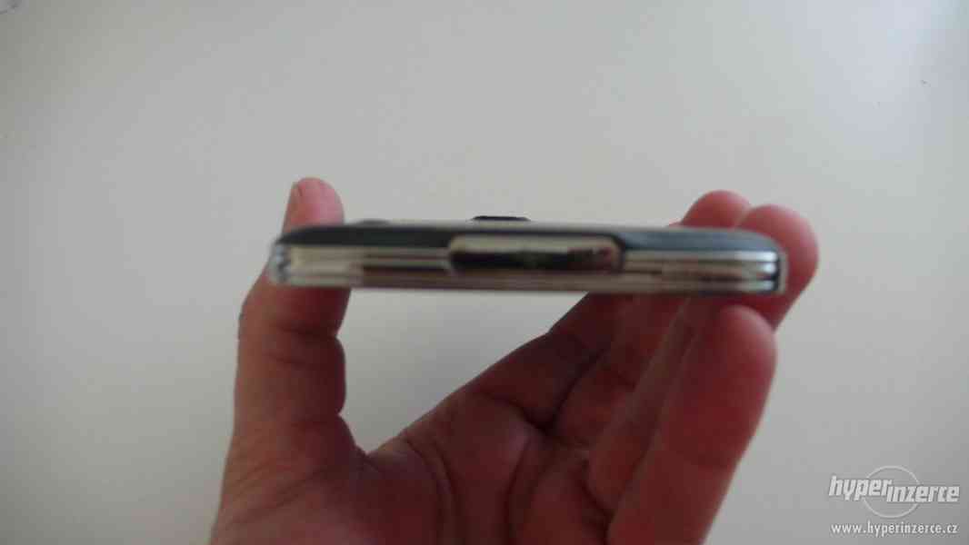 Samsung Galaxy S5 (G900F)Charcoal Black - foto 5