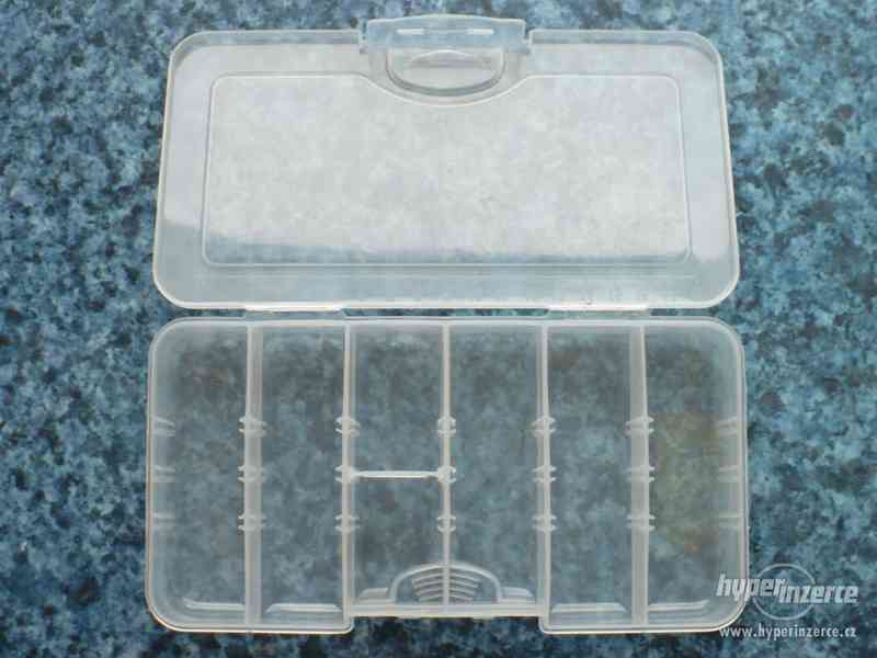 Plastový box na rybářské drobnosti - foto 1