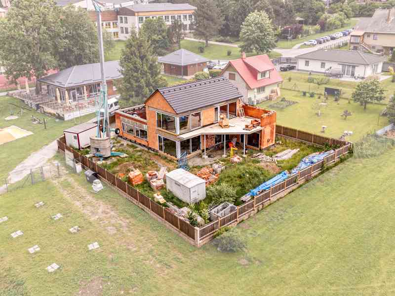 Prodej rozestavěného rodinného domu v klidné části Frymburku - foto 2