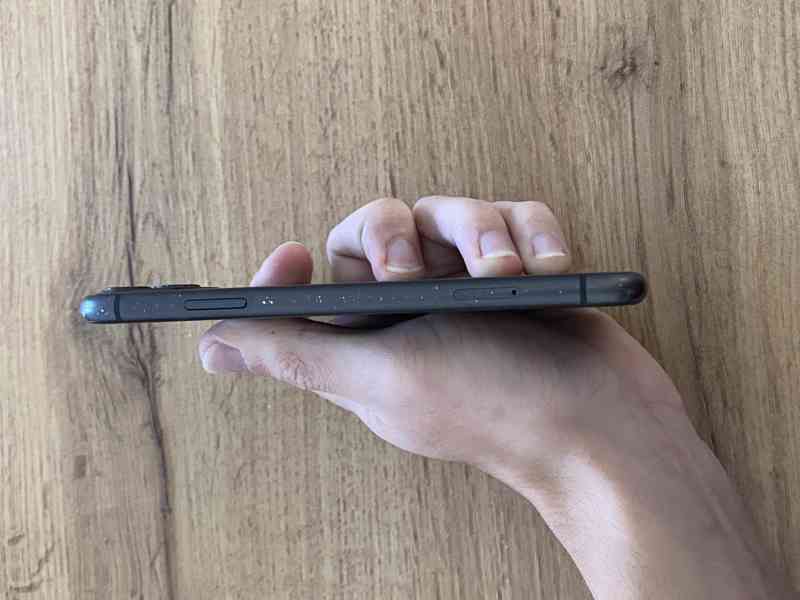 iPhone 11 128 GB - TOP STAV - foto 3