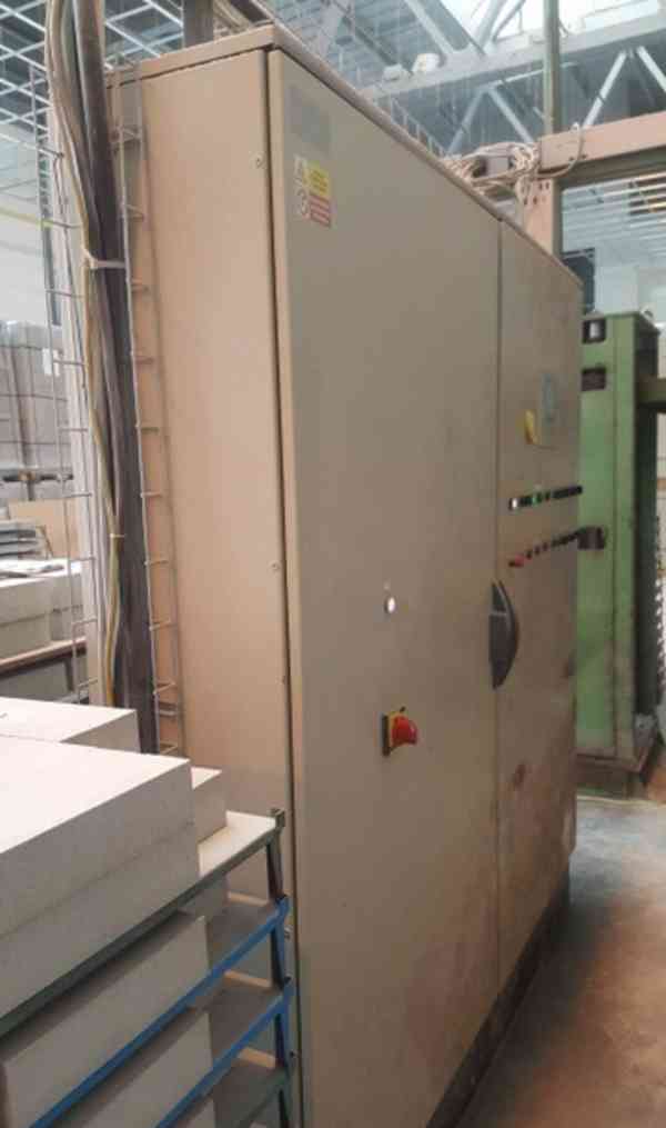 Čtyřsloupový hydr. lis pro lisování keramických materiálů   - foto 7