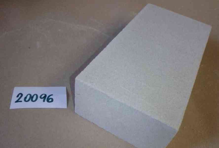 Čtyřsloupový hydr. lis pro lisování keramických materiálů   - foto 27