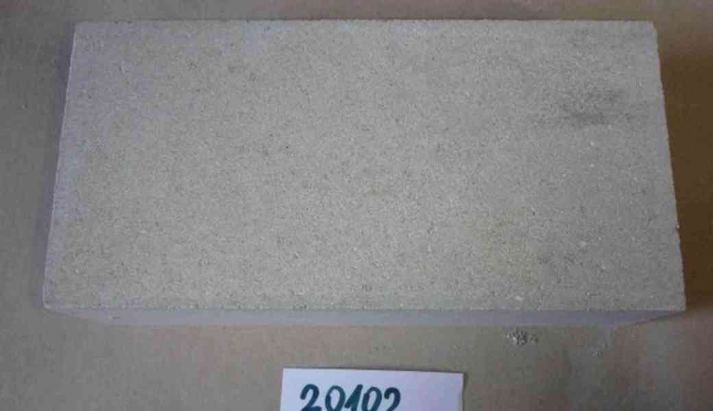 Čtyřsloupový hydr. lis pro lisování keramických materiálů   - foto 36