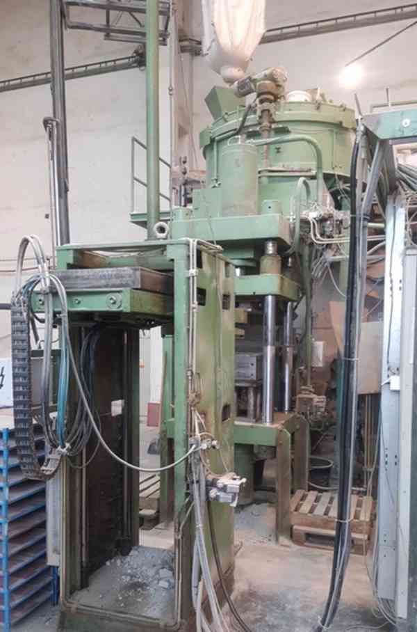 Čtyřsloupový hydr. lis pro lisování keramických materiálů   - foto 6