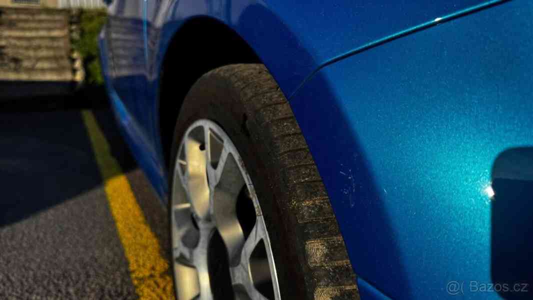 Fiat 500 1,2   S Ellenator | 1.2 | 14 kW - foto 18