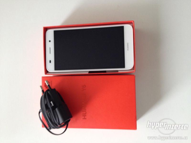 Mobil Huawei Y6 - foto 1