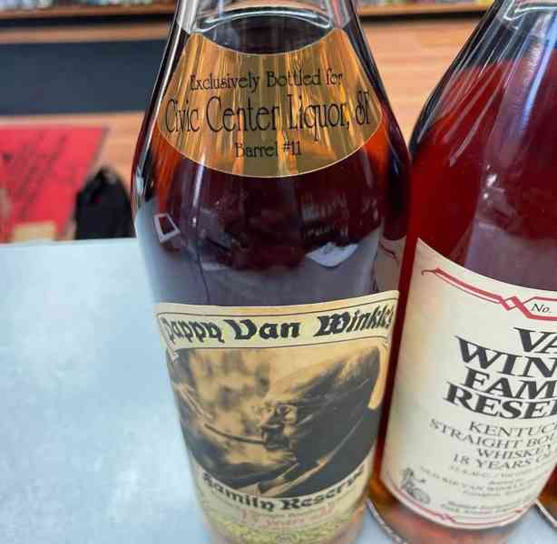 Pappy Van Winkle Bourbon Whiskey  - foto 3
