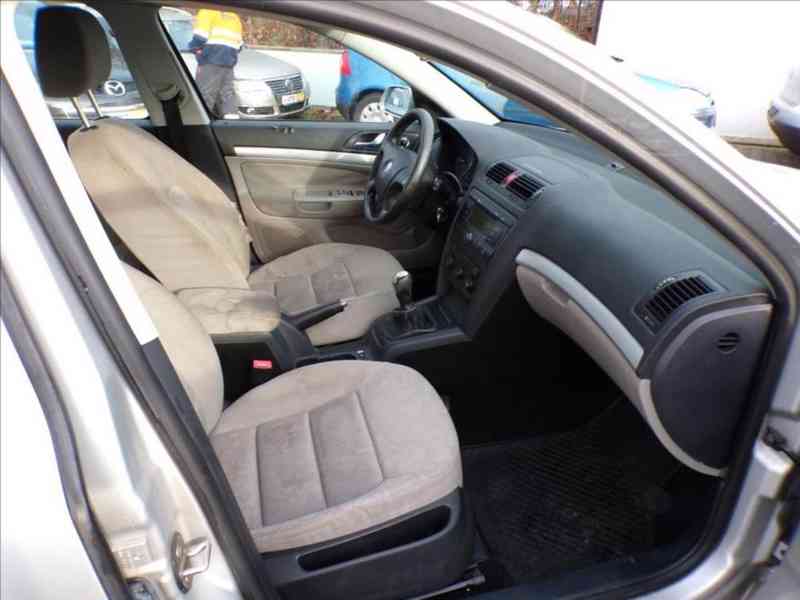 Škoda Octavia 2,0 TDI - foto 11