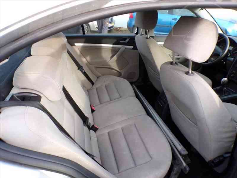 Škoda Octavia 2,0 TDI - foto 10