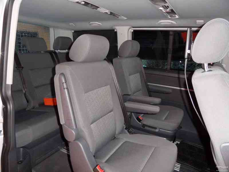 Prodám VW Multivan T5, 2,5 TDi 96 Kw - foto 5