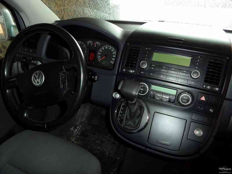 Prodám VW Multivan T5, 2,5 TDi 96 Kw - foto 6