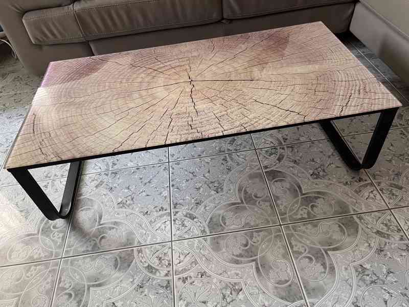 Konferenční stolek