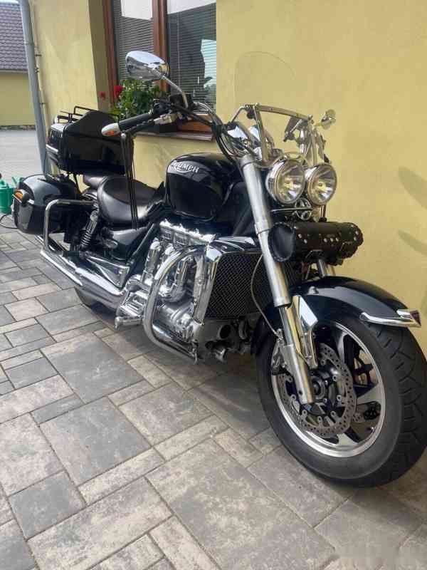 Triumph Rocket III - foto 3