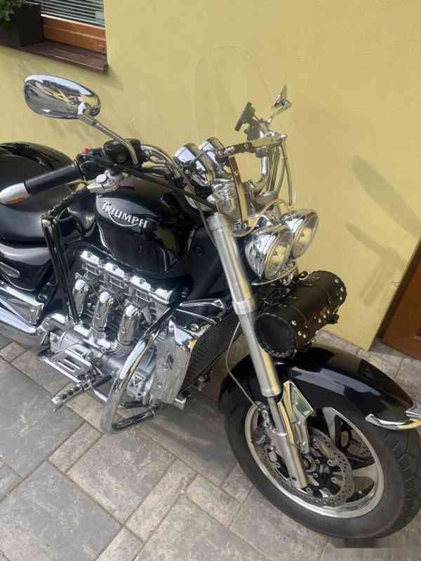 Triumph Rocket III - foto 6