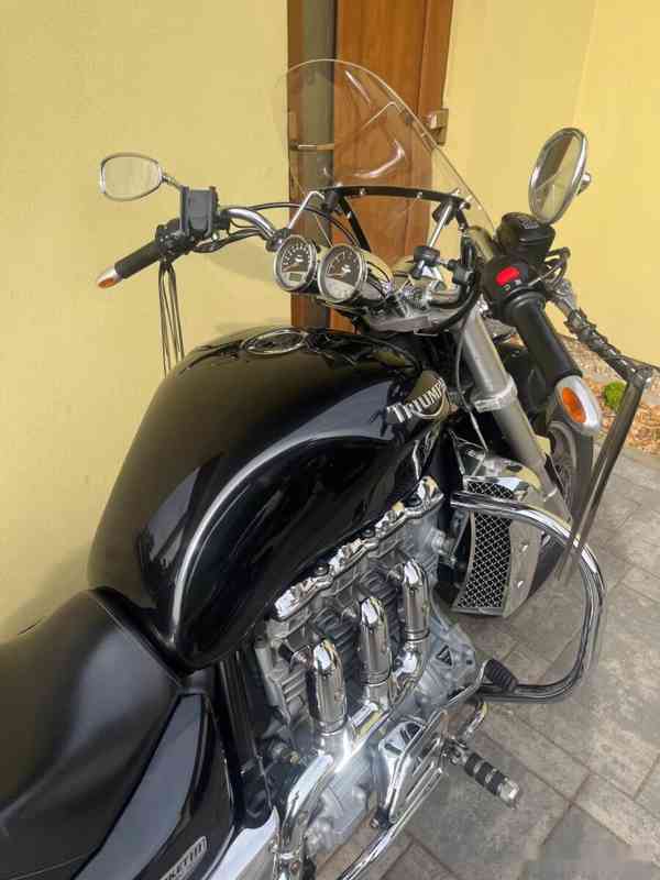 Triumph Rocket III - foto 9