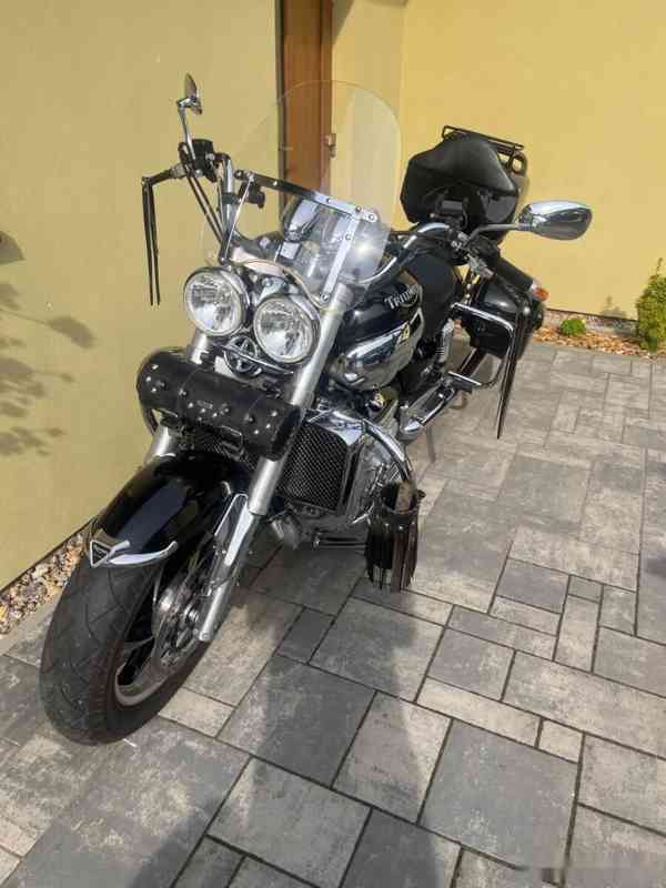 Triumph Rocket III - foto 12