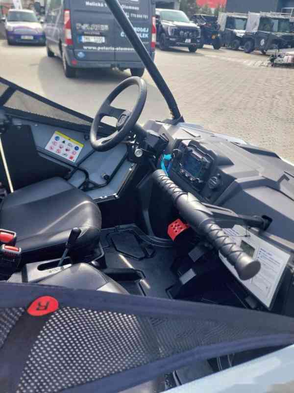 POLARIS RZR 200 - foto 8