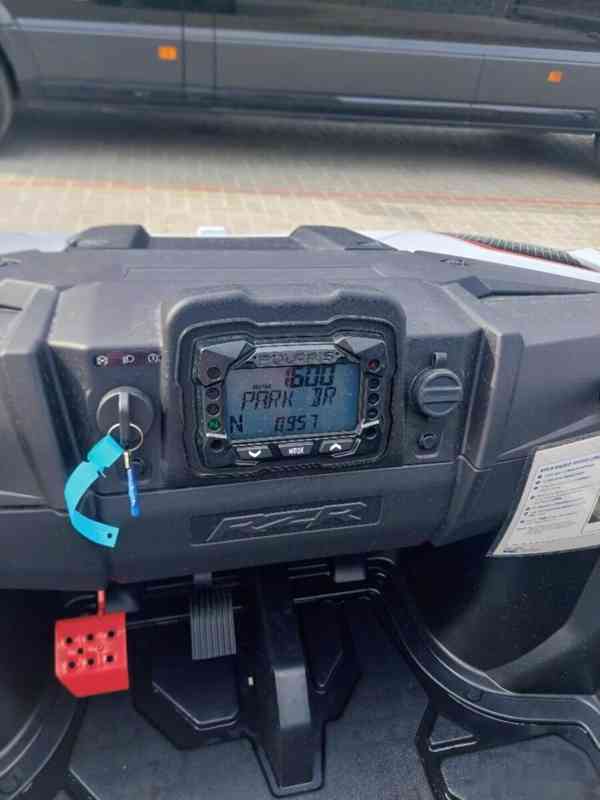 POLARIS RZR 200 - foto 9