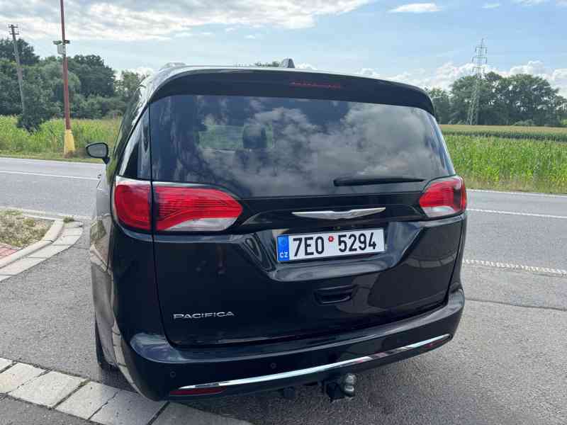 Chrysler Pacifica 3,6 L V6 Tour L 2017  - foto 4