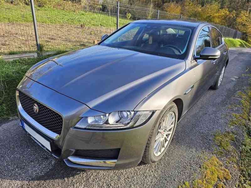 Jaguar XF 2,0   120 kW, výbava Prestige, Merid - foto 2