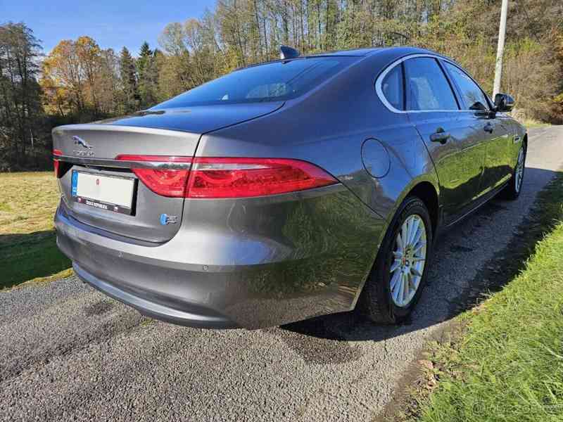 Jaguar XF 2,0   120 kW, výbava Prestige, Merid - foto 9