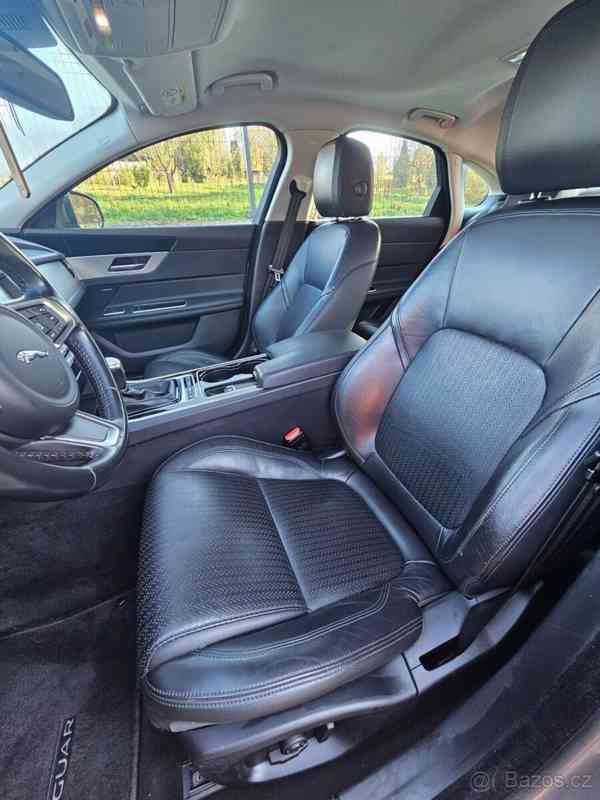 Jaguar XF 2,0   120 kW, výbava Prestige, Merid - foto 11