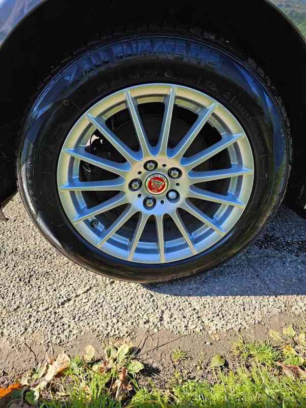 Jaguar XF 2,0   120 kW, výbava Prestige, Merid - foto 10