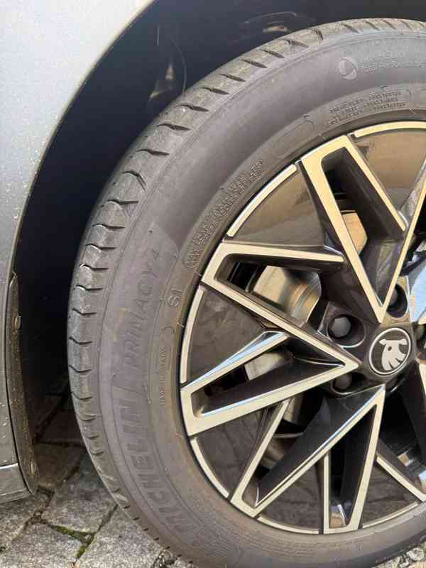 Michelin Primacy 4 205/55 R17 - foto 1