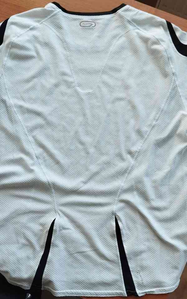 Čtyři trika vel. L,  XL tepláky a body jen za 43 Kč/ks - foto 9