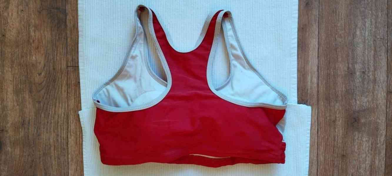 Čtyři trika vel. L,  XL tepláky a body jen za 43 Kč/ks - foto 4