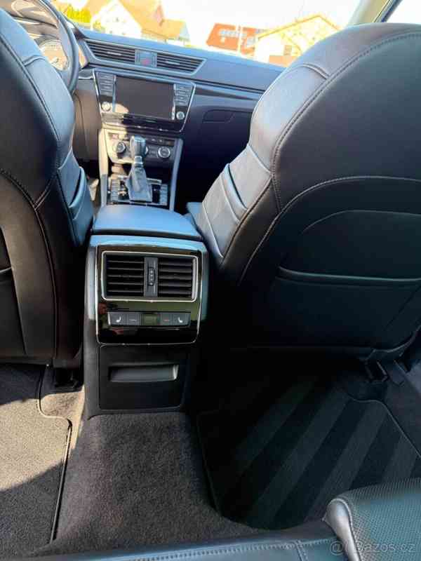 Škoda Superb 2,0   TDi 140 kW CarPlay - foto 15