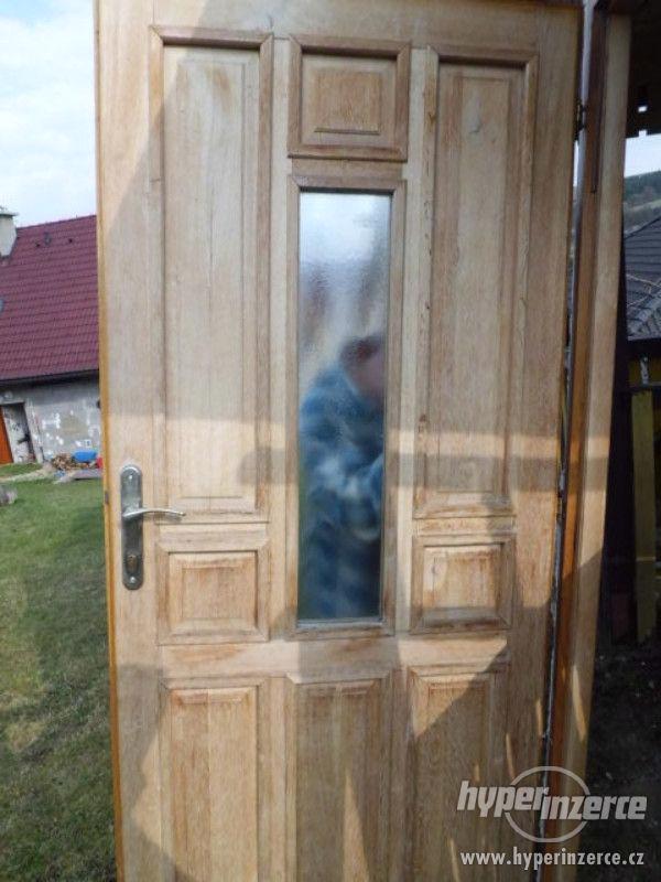 Vchodové dubové dveře - foto 2