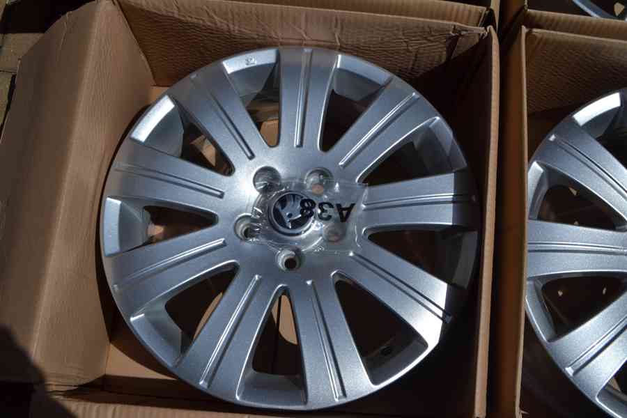Nové orig.alu disky R17 Škoda Octavia II,III,Superb,Yeti. - foto 3