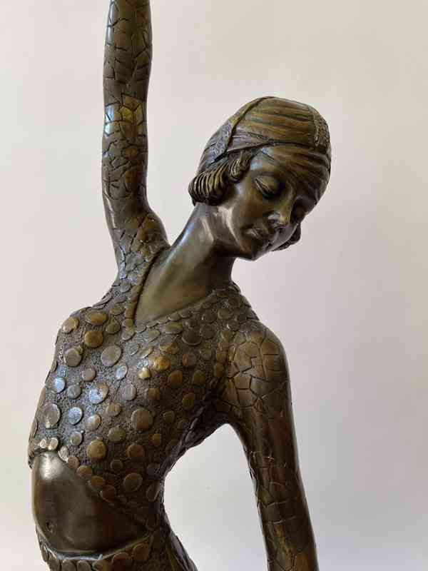 Tanečnice 116 cm - bronzová socha Art Deco - foto 5
