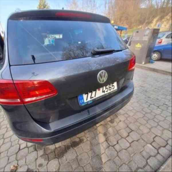 Volkswagen Touareg 3,0 - foto 12
