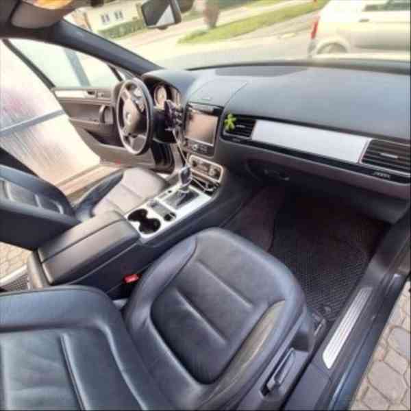 Volkswagen Touareg 3,0 - foto 2