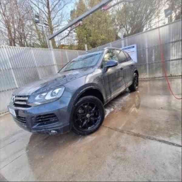 Volkswagen Touareg 3,0 - foto 17