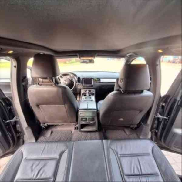 Volkswagen Touareg 3,0 - foto 10