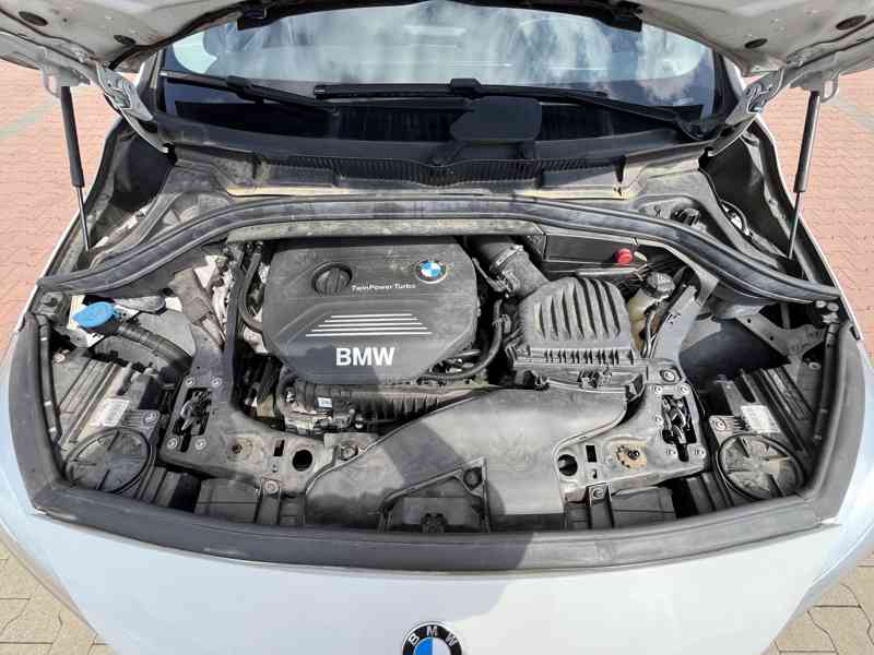 BMW 218i Active Tourer 1.499cm3 benzín - foto 15