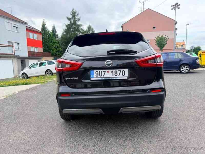 Nissan Qashqai 1,6   52tis.km - foto 11